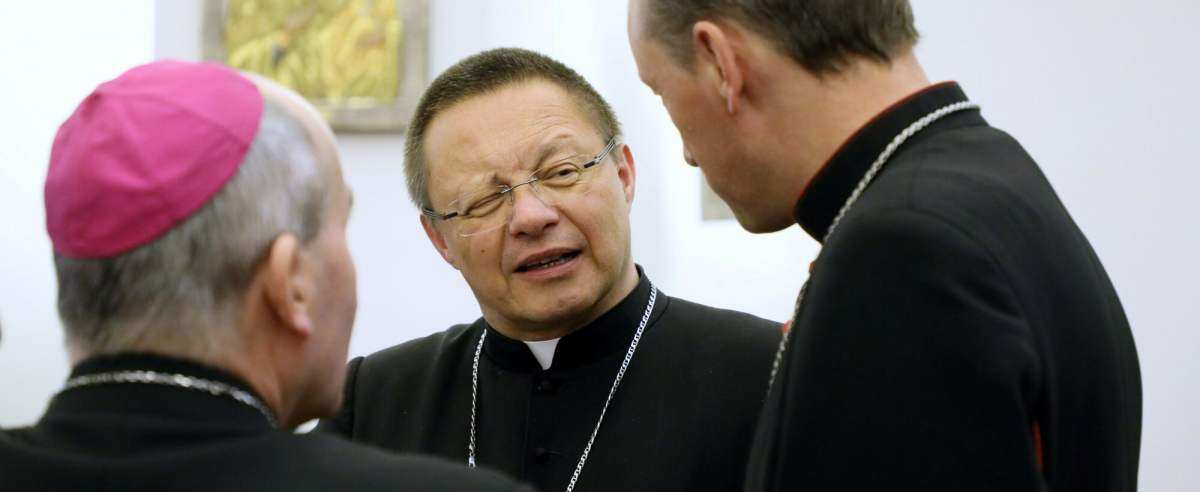 Abp Grzegorz Ryś zdecydował o przedłużeniu dyspensy dotyczącej uczestnictwa w nabożeństwach w niedzielę i święta.