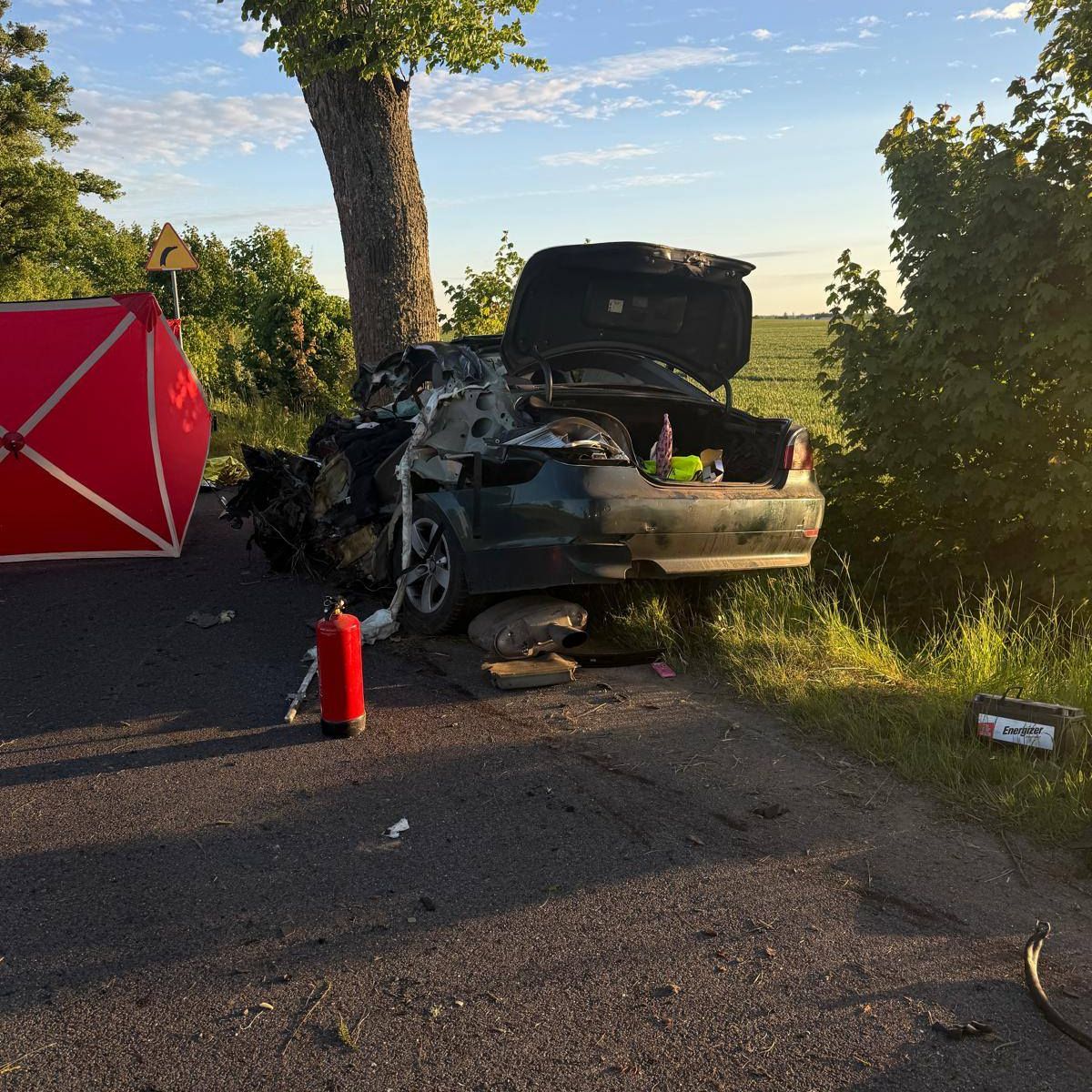 Śmiertelny wypadek w powiecie bartoszyckim. Nie żyje 22-latek