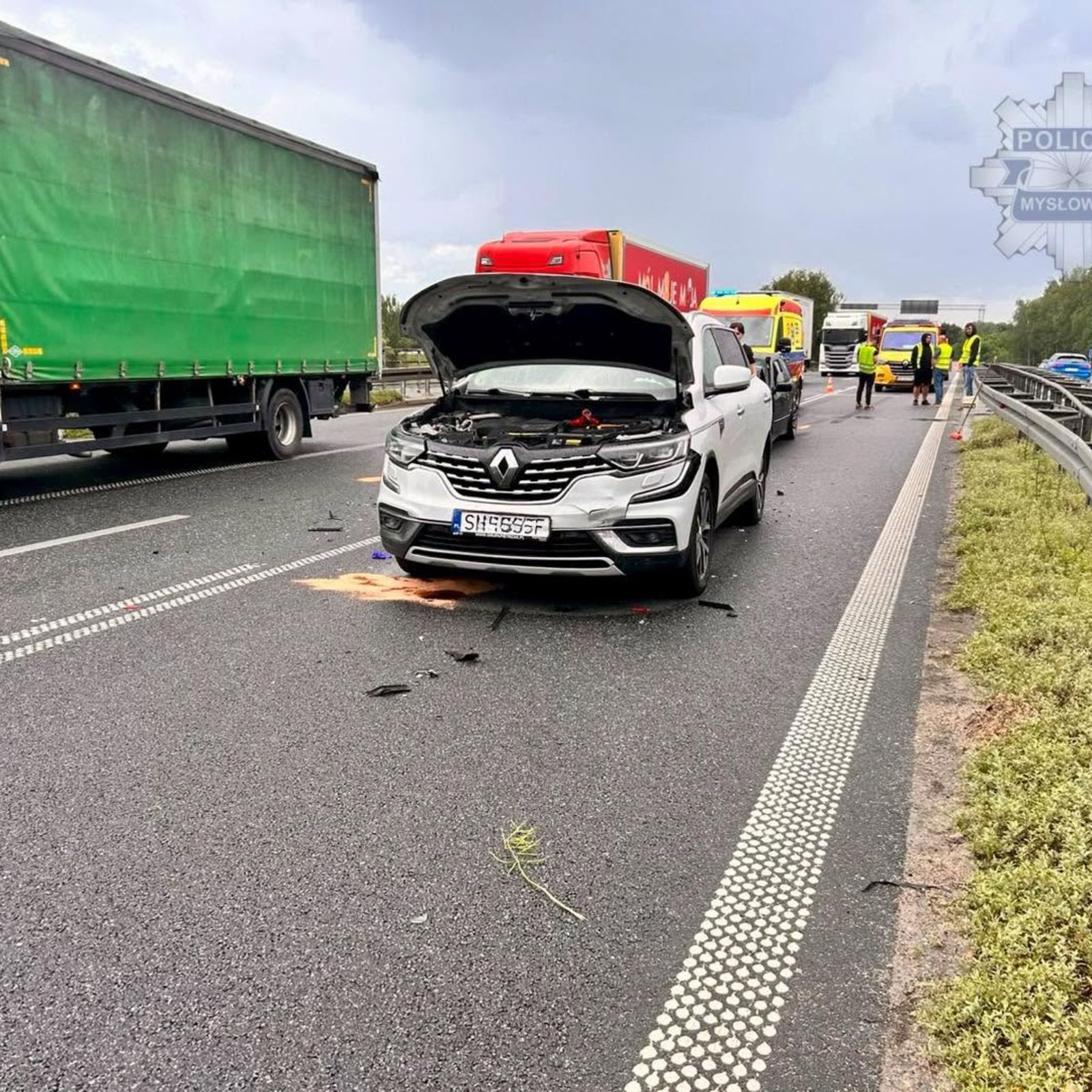 Zderzenie trzech pojazdów. Policjanci zatrzymali prawo jazdy kierowcy BMW