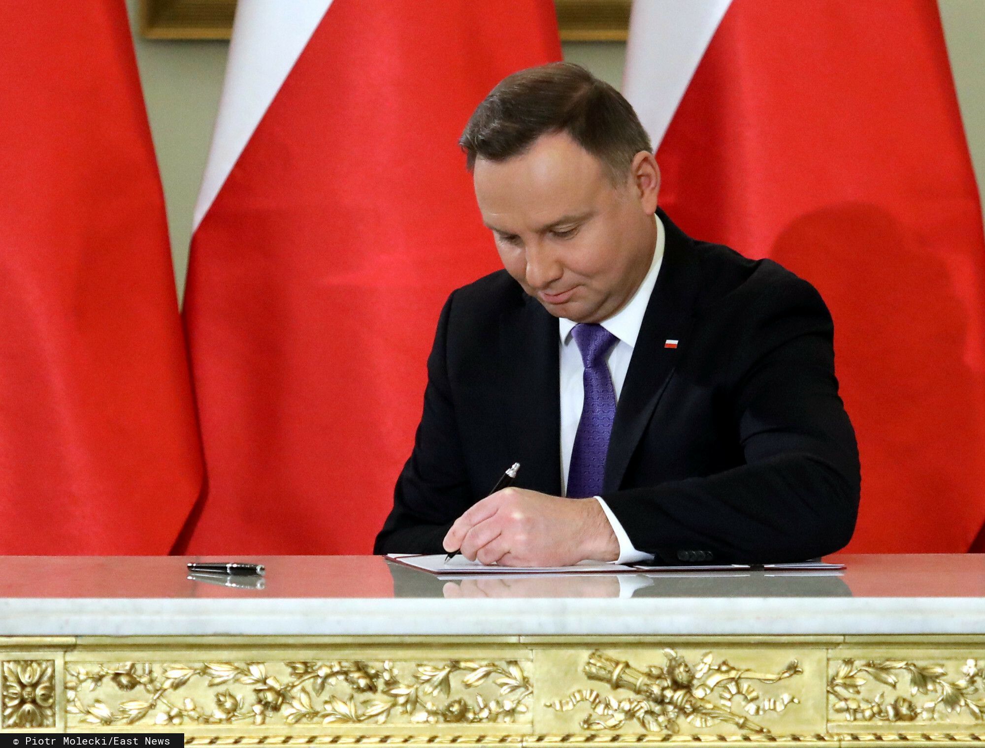 Andrzej Duda podpisał ustawę budżetową na 2022 r.