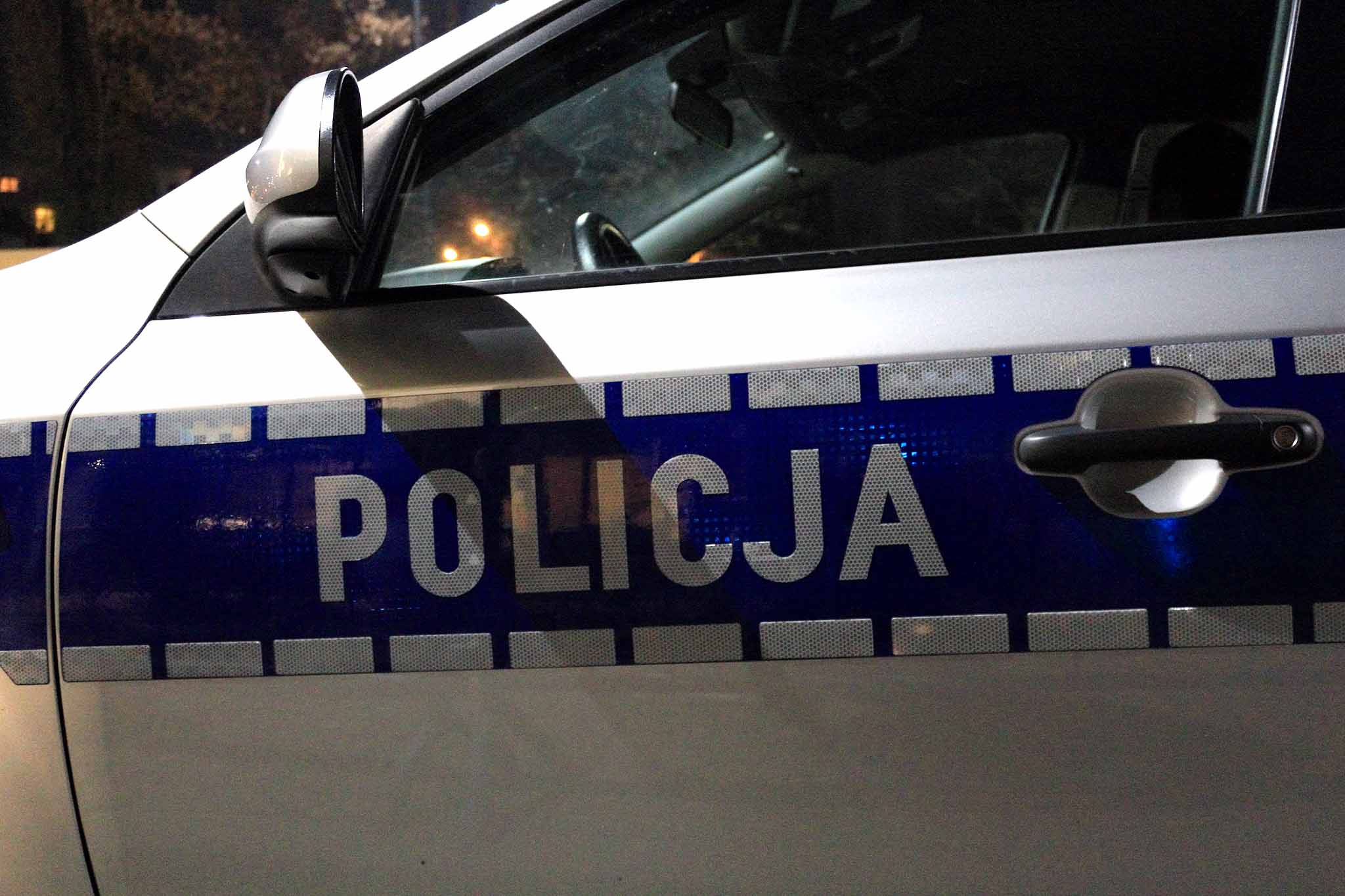 Najpierw policja w Będzinie odkryła zwłoki kobiety w samochodzie, później właściciela pojazdu. 