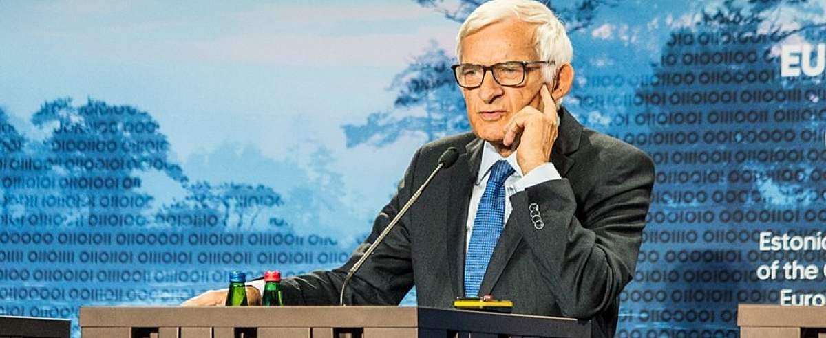 Jerzy Buzek kończy dziś 80 lat