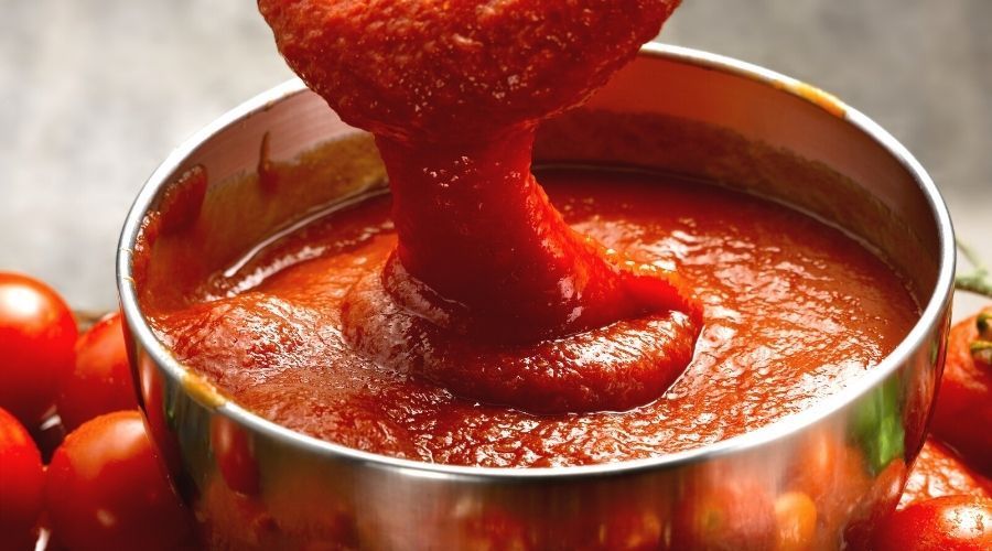 Tani i pyszny sos pomidorowy z 3 składników
