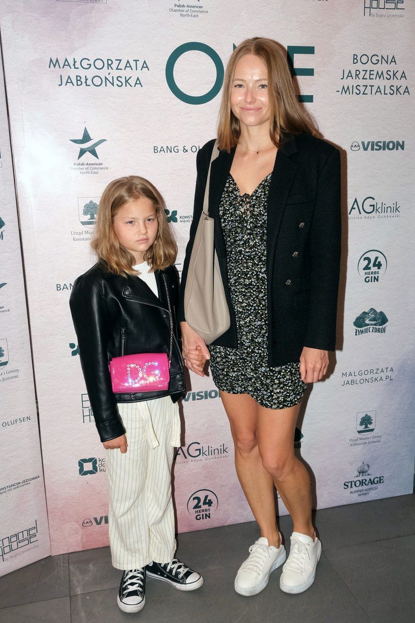 Agata Rubik z córką.jpg