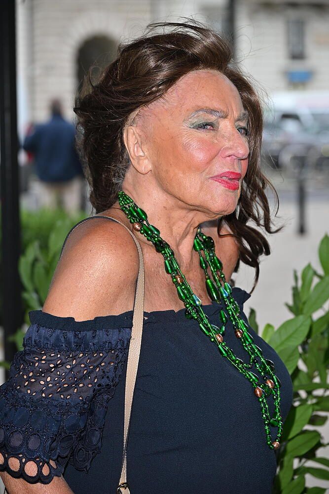 Agnieszka Fitkau-Perepeczko ogoliła włosy! Odmieniona brylowała na imprezie