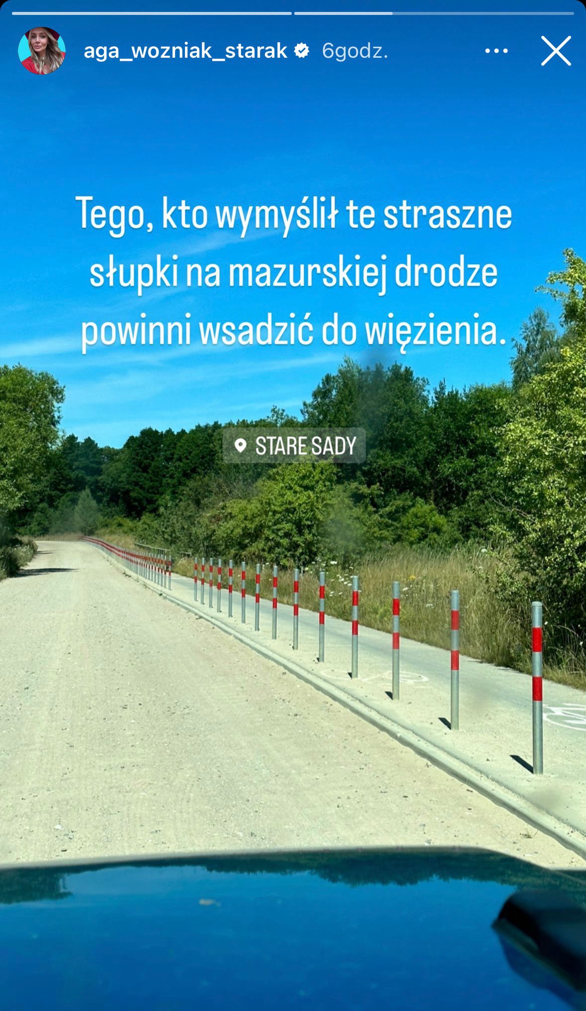 Agnieszka Woźniak-Starak oburzona słupkami na mazurskiej drodze, fot. Instagram