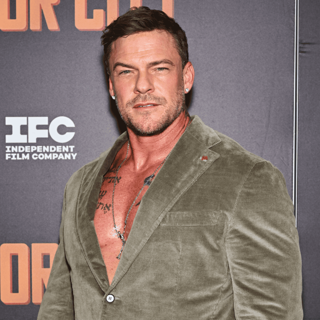 Alan Ritchson rozwodzi się z żoną po 20 latach. Mają troje dzieci