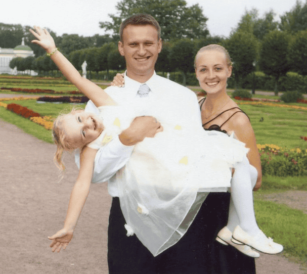 Aleksiej Nawalny z żoną i córką, fot. Instagram