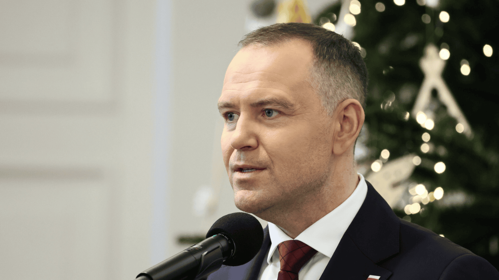 List księdza do Karola Nawrockiego właśnie obiegł Polskę