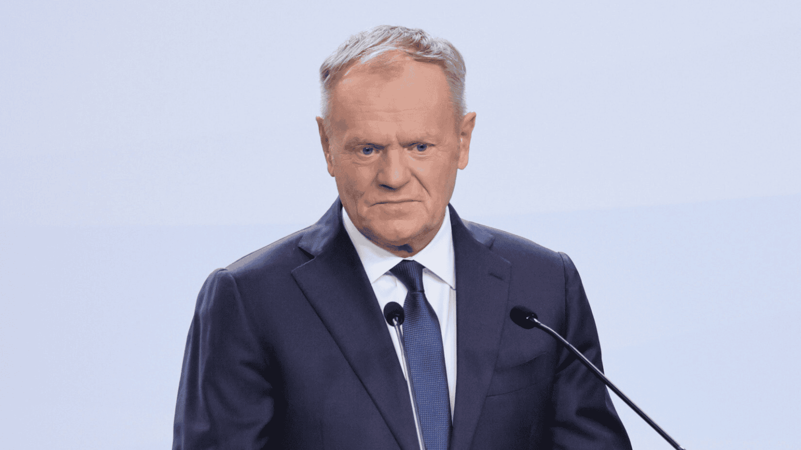 Donald Tusk, Karol Nawrocki, fałszywe alarmy