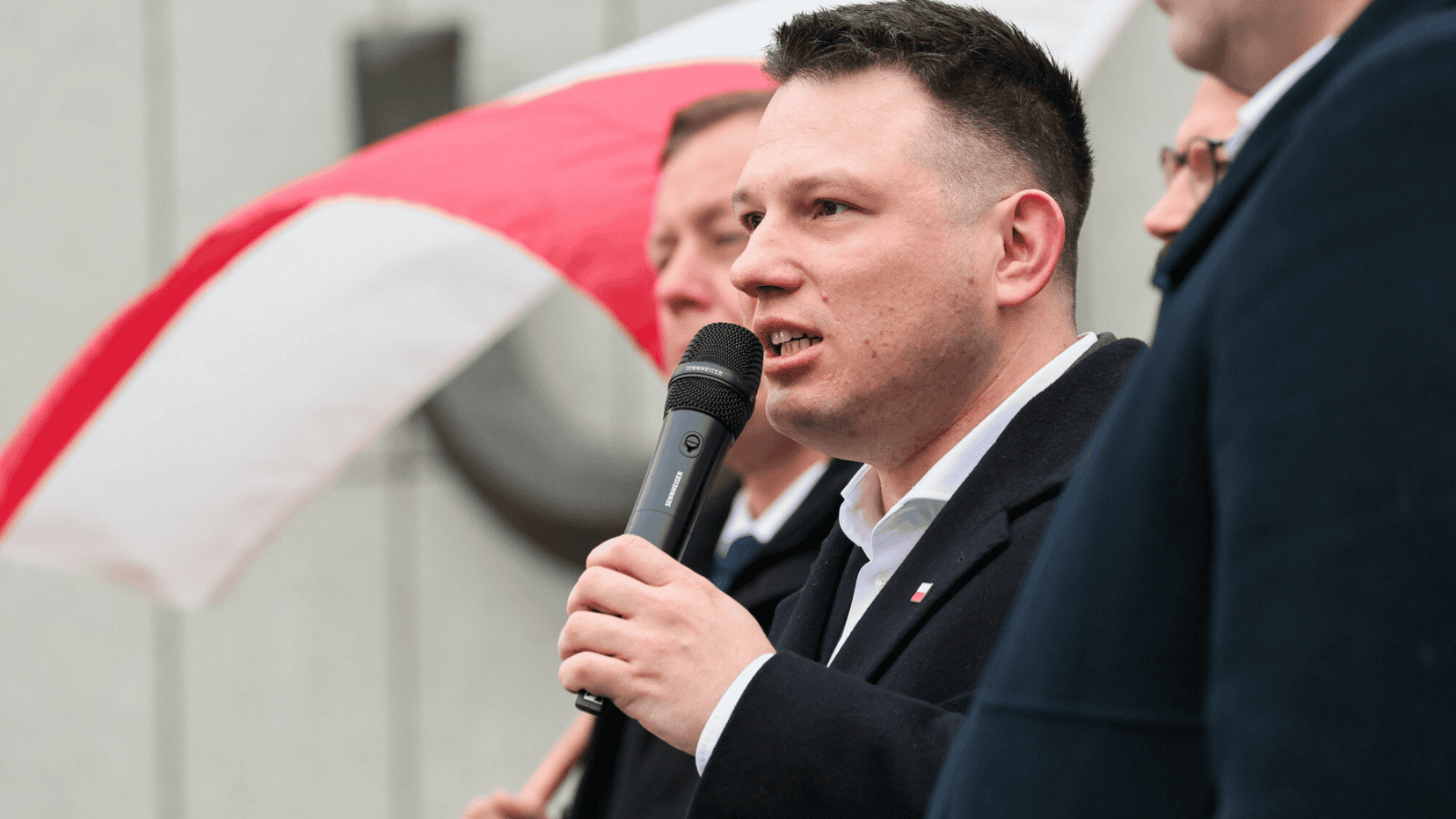 Zaraz się zacznie. Oto cała prawda o sprytnym manewrze Mentzena. Znamy kulisy