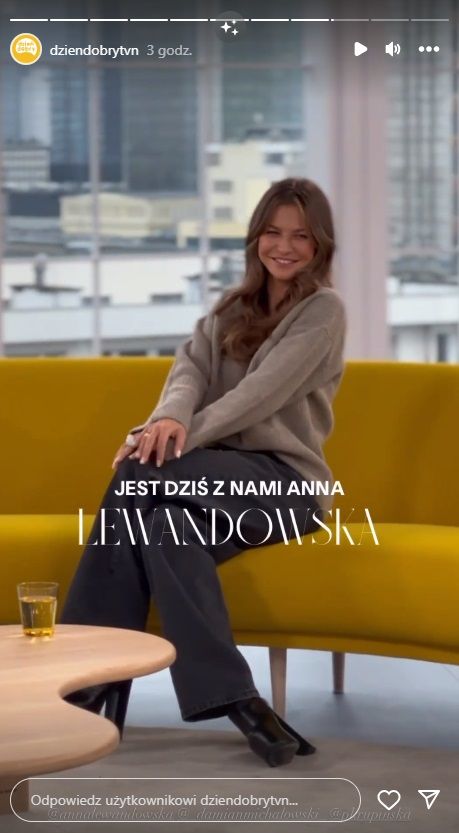 Anna Lewandowska w wysokich butach