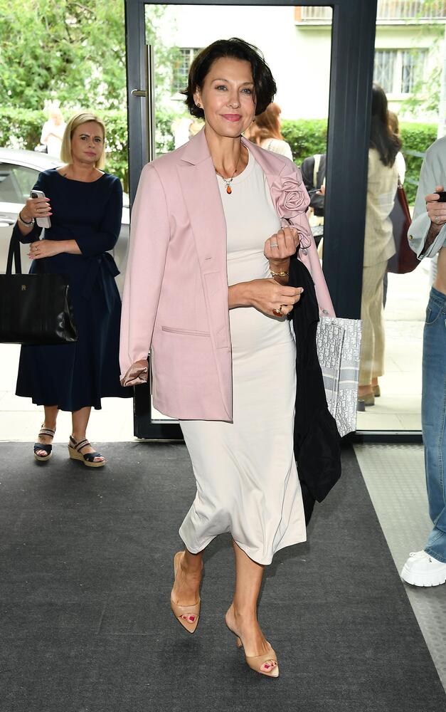 57-letnia Anna Popek jest w ciąży? Już otrąbili wieści w sieci. Gwiazda natychmiast zareagowała