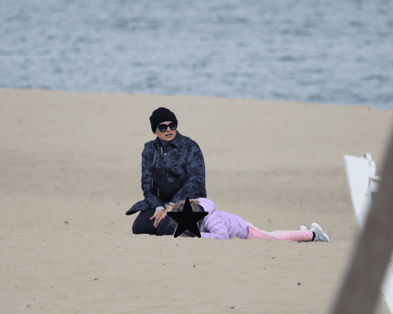 Anna Starmach przyłapana z dziećmi. Tak regeneruje się po wyznaniu o chorobie