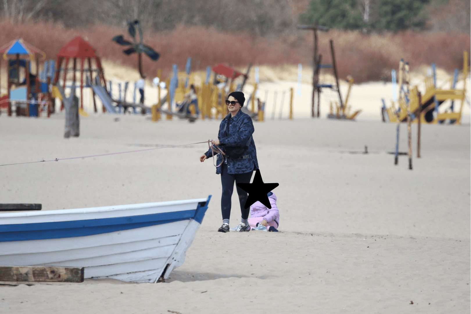 Anna Starmach przyłapana z dziećmi. Tak regeneruje się po wyznaniu o chorobie