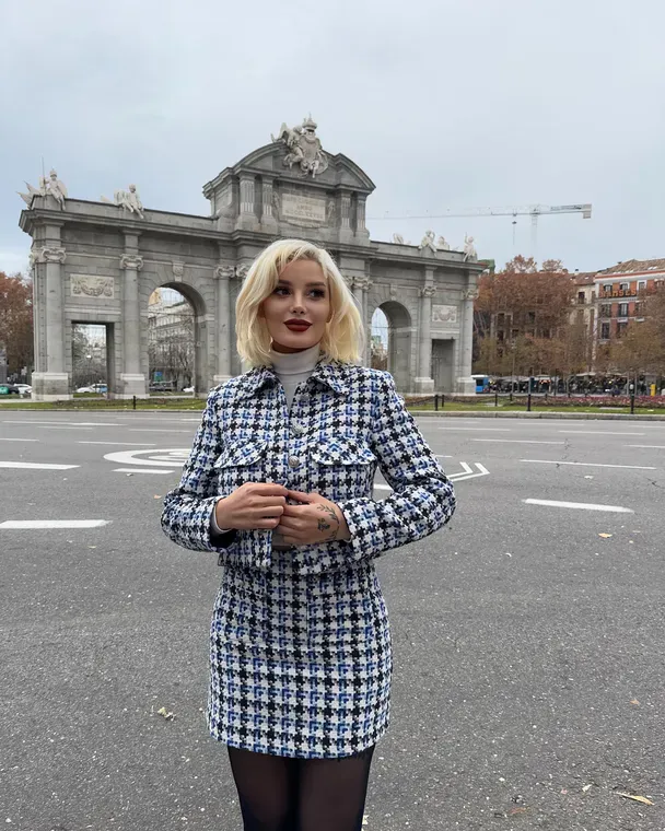 Nie żyje 27-letnia gwiazda internetu. Ciało znaleziono w domu. Przed śmiercią dodała niepokojący post