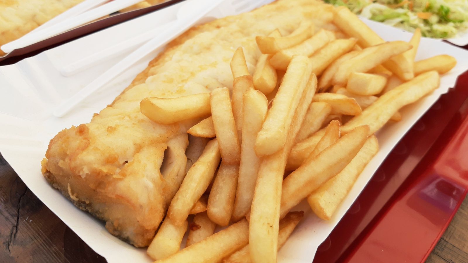 Turyści pokazali rachunek z Kołobrzegu. Tyle zapłacili za dwie flądry z ziemniakami i Coca-Colę