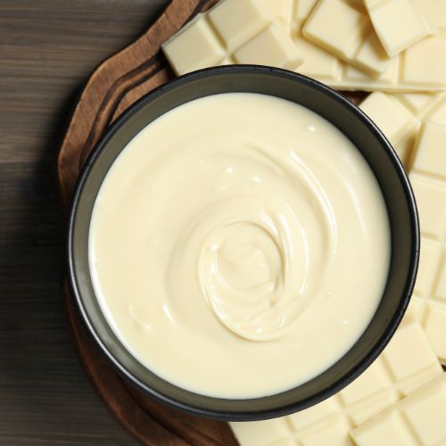 Pokrusz pistacje i połącz z resztą składników. Najlepszy krem do ciast i tortów