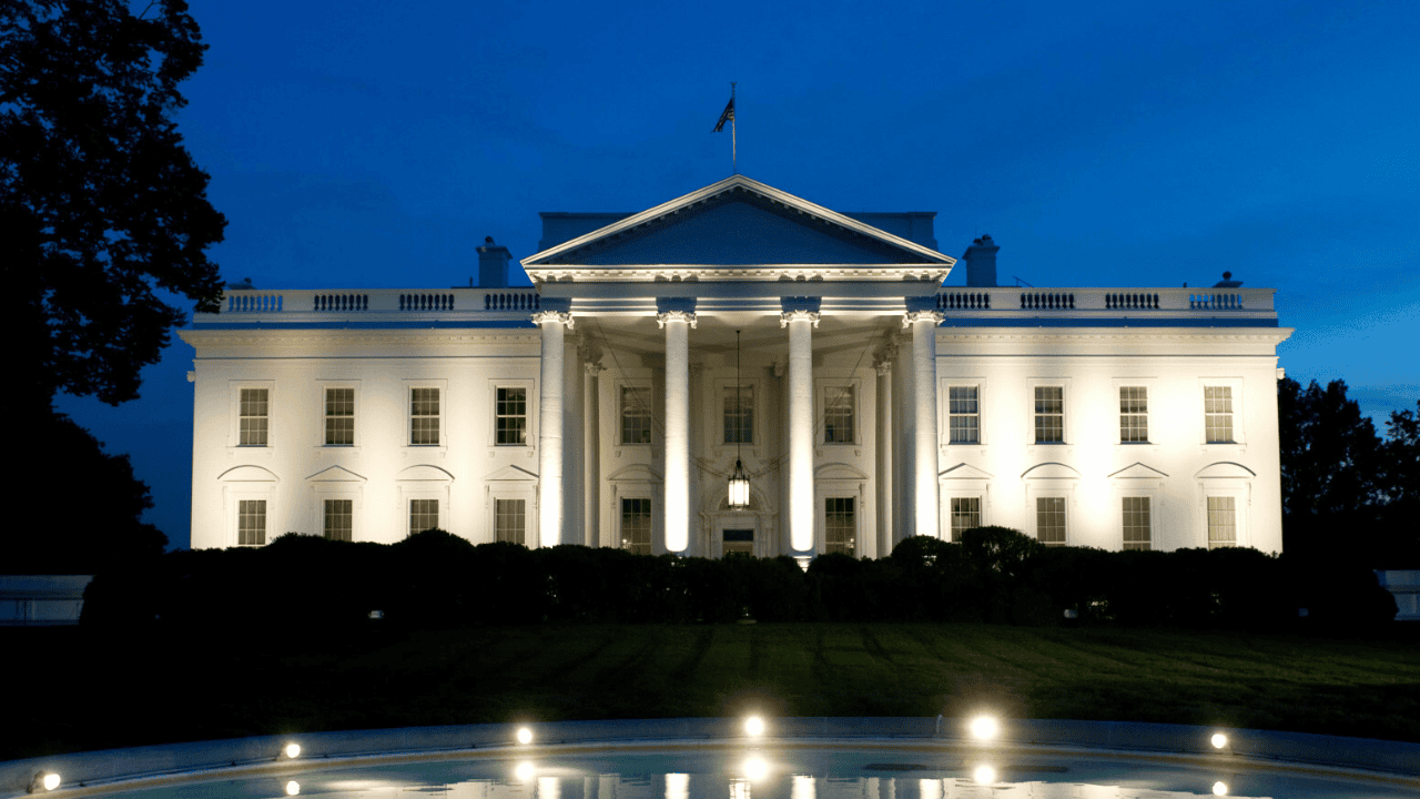 Koniec amerykańskiego mitu. Dlaczego Waszyngton stracił kontrolę nad światem?