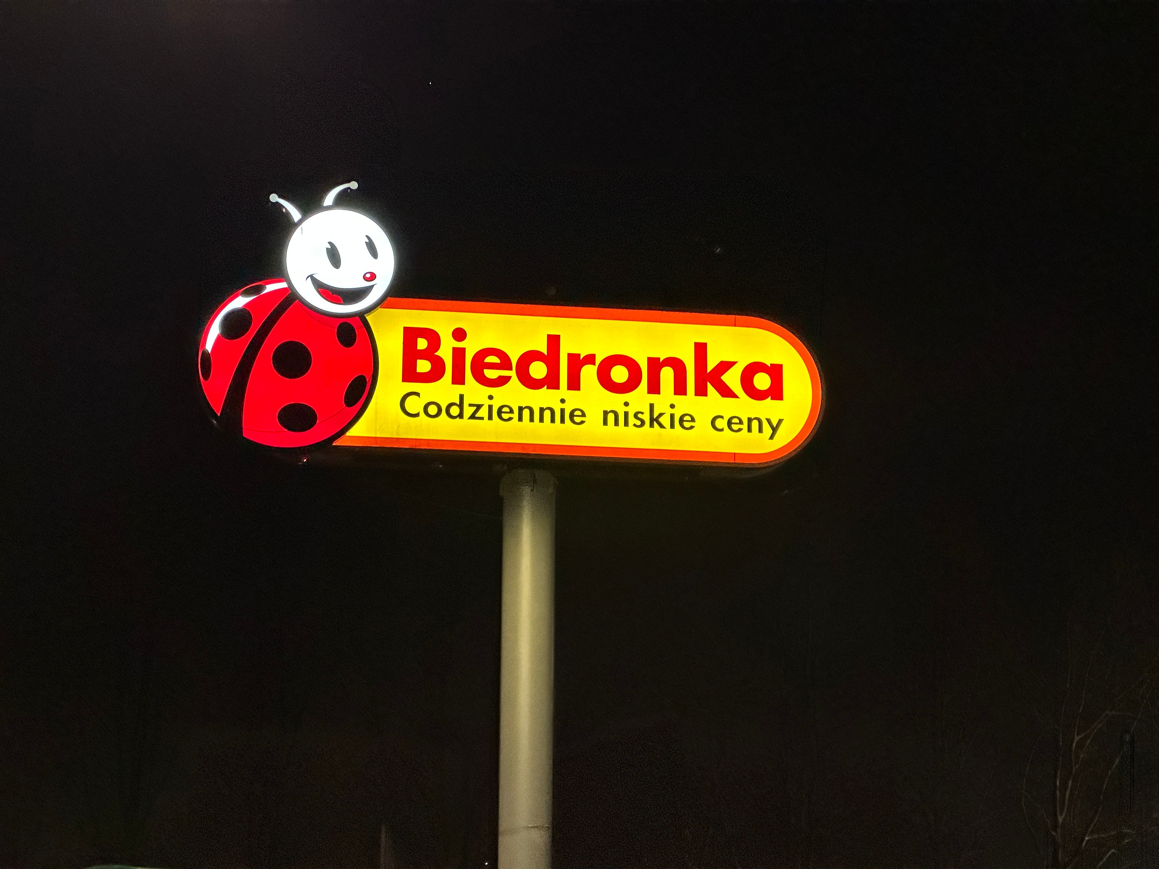 Popularna sieć zamknęła kolejne sklepy w Polsce. 200 osób straciło pracę