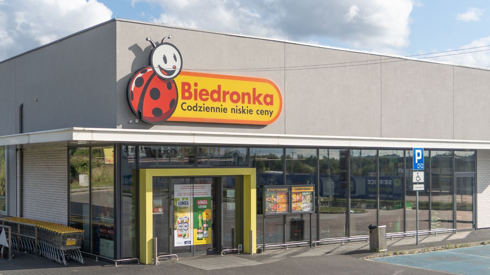 Tylko dzisiaj w Biedronce klienci oszaleją ze szczęścia. Wypchają koszyki, ale trzeba się spieszyć