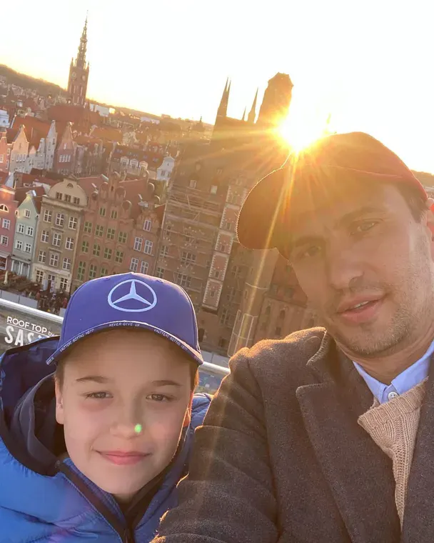 15-letni syn Anny Przybylskiej pokazał się z ojcem. Skóra zdjęta z matki