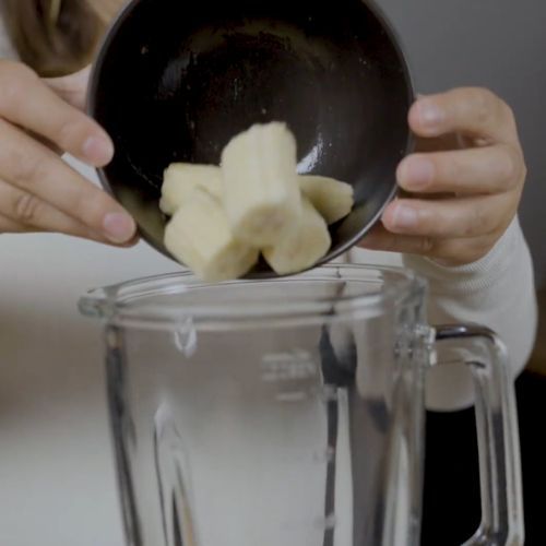 Przepyszny shake kawowo - orzechowy - z blenderem kielichowym Zelmer ZSB4860