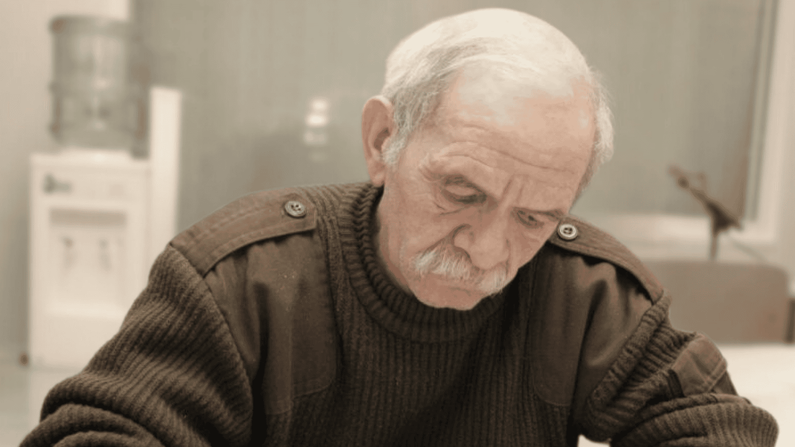 Pochował syna i żonę. Tragiczna historia Bohdana Smolenia