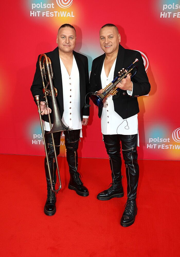 Czarno-białe zdjęcie u braci Golec. Fani ślą kondolencje po wielkiej stracie