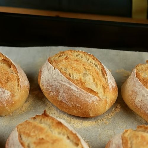 Te bułeczki robię tylko z 4 składników. Skórka chrupie jak marzenie