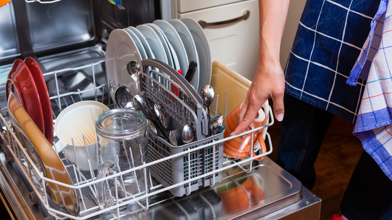 To największy pożeracz prądu w Twoim domu. Nie pralka i nie lodówka, oto lider zużycia energii
