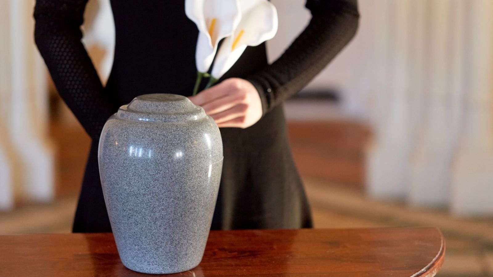 Rewolucja na cmentarzach. Polska domaga się nowego modelu pochówku, inicjatywa już w Senacie