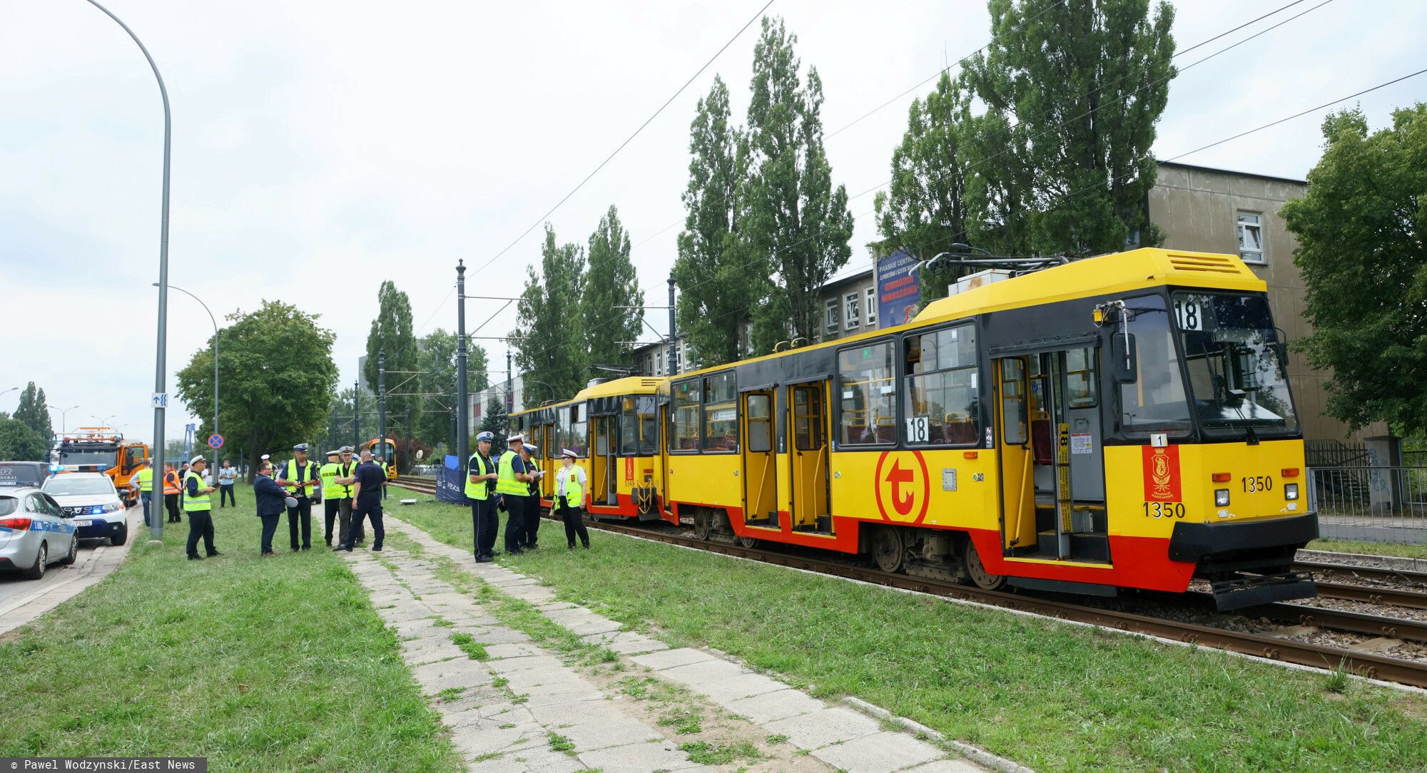 Chłopiec zginął pod kołami tramwaju w Warszawie 1.jpg