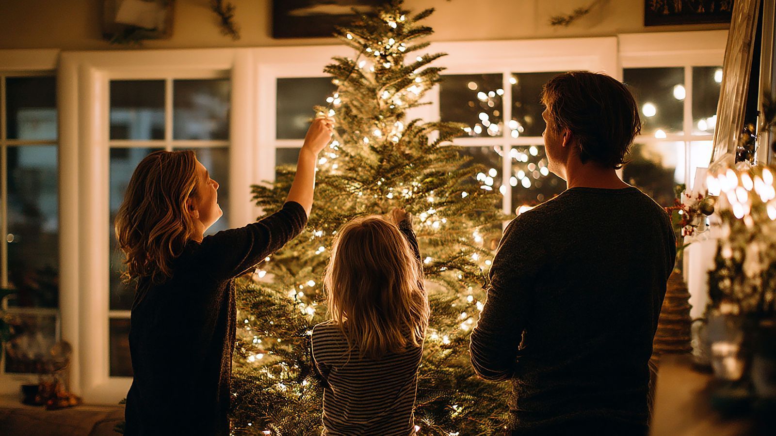 Masz w domu choinkę? jeżeli nie zrobisz rzeczy, o której większość zapomina, może skończyć się pożarem