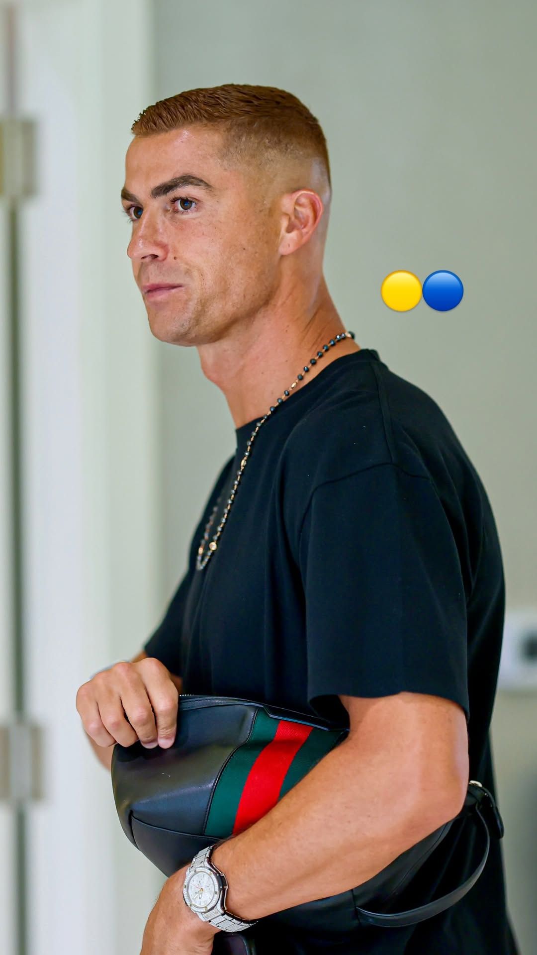 Ronaldo zmienił fryzurę na ślub. W takich włosach składał przysięgę