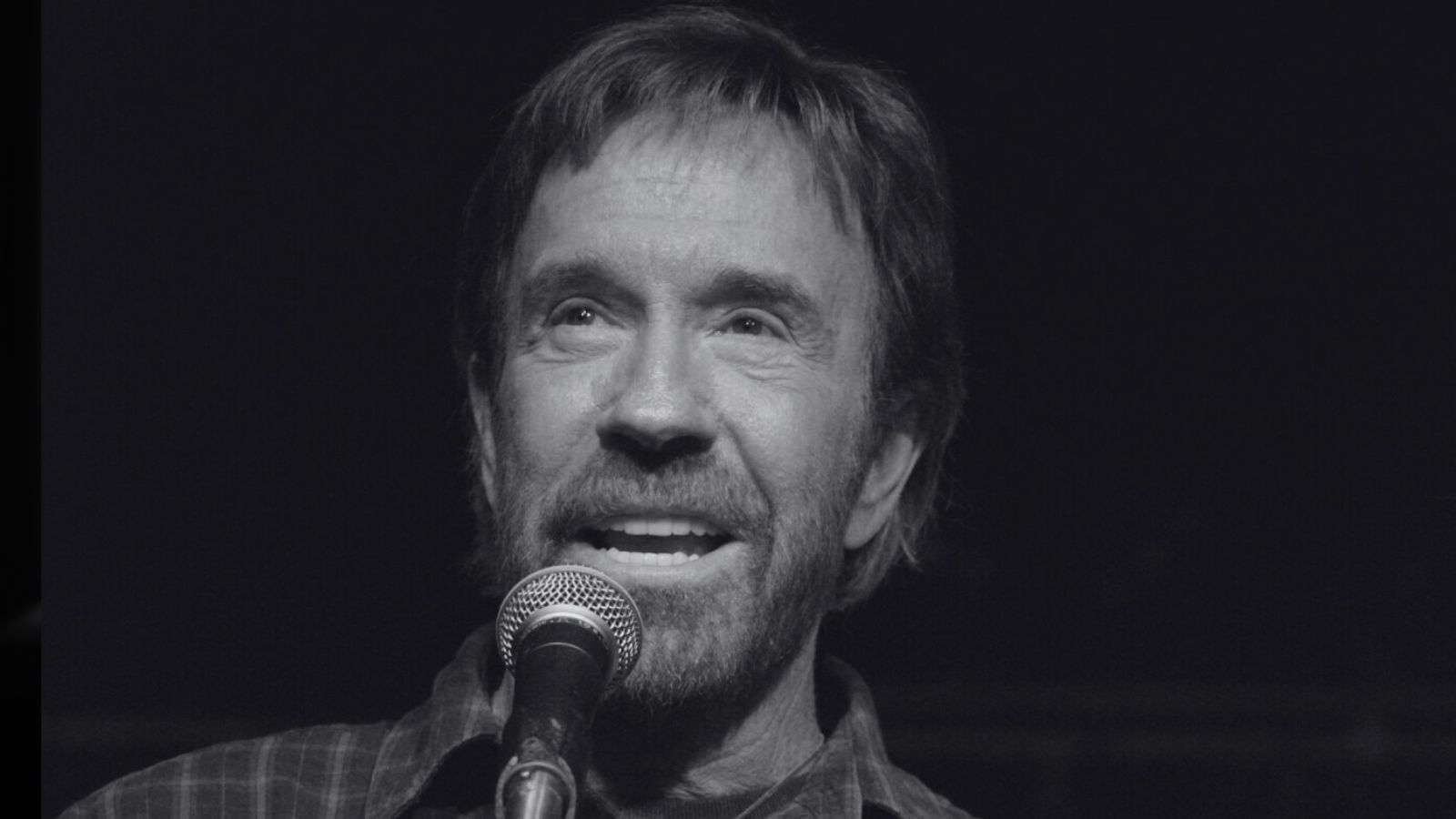 Wiadomo, na co chorował Chuck Norris. Aktor zmagał się z poważną chorobą