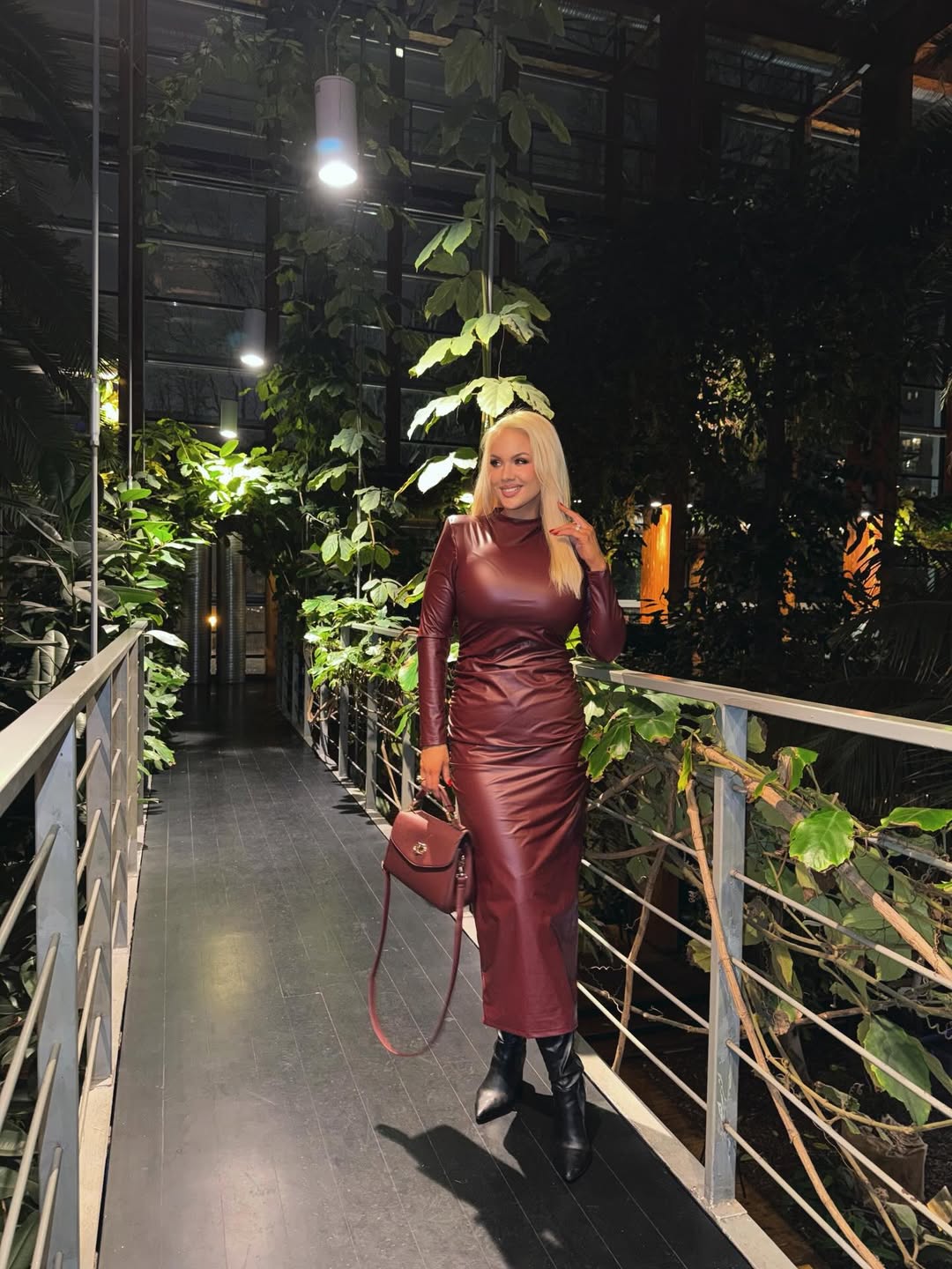 Dantejskie sceny na dworcu w Warszawie. Znana modelka została zaatakowana