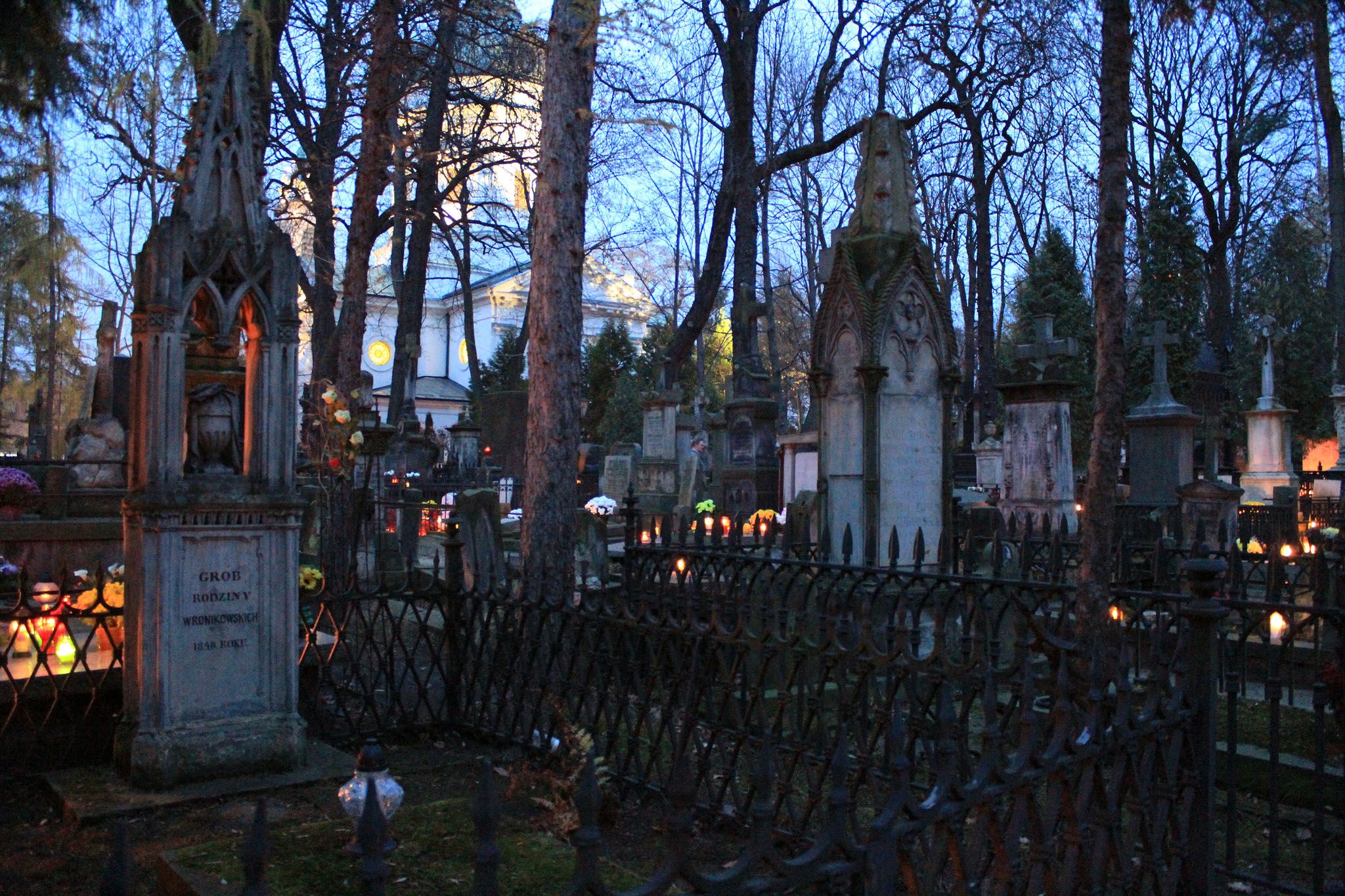 Groby na Cmentarzu Powązkowskim