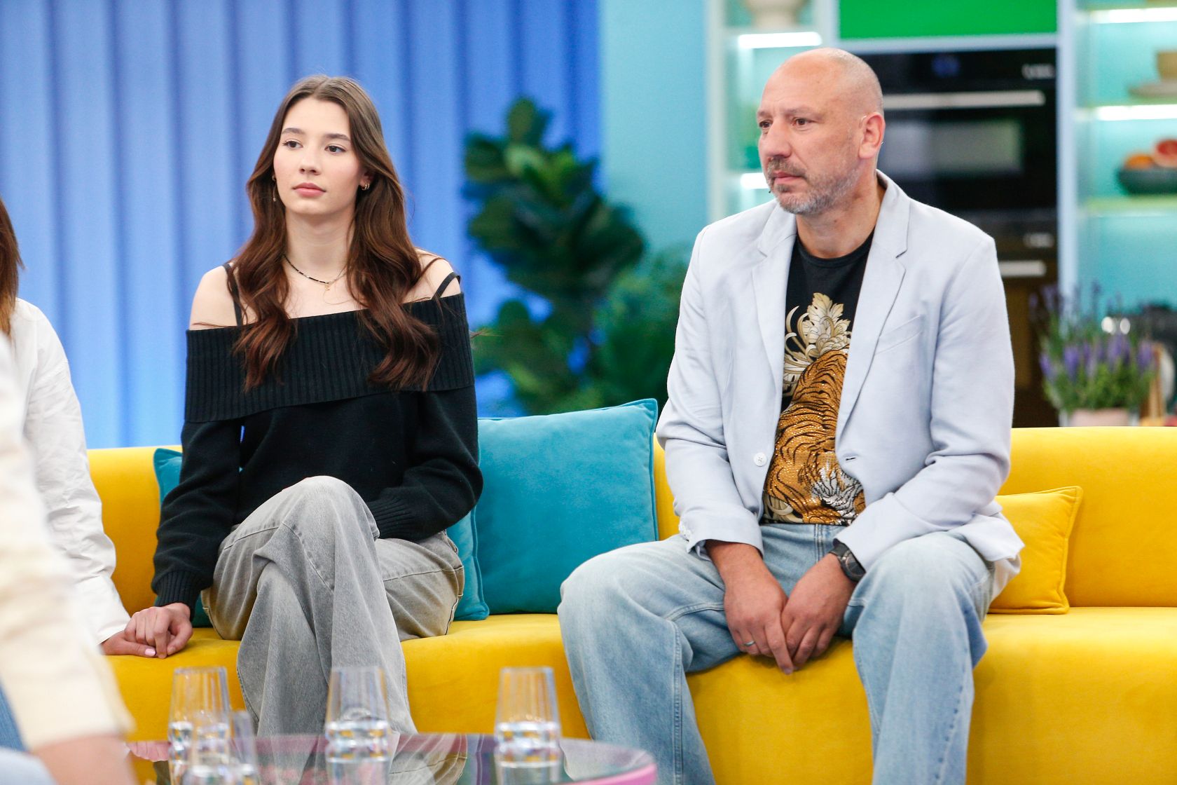 17-letnia córka Agaty Mróz wyrosła na modelkę. W "halo tu Polsat" pojawiła się z ojcem i macochą