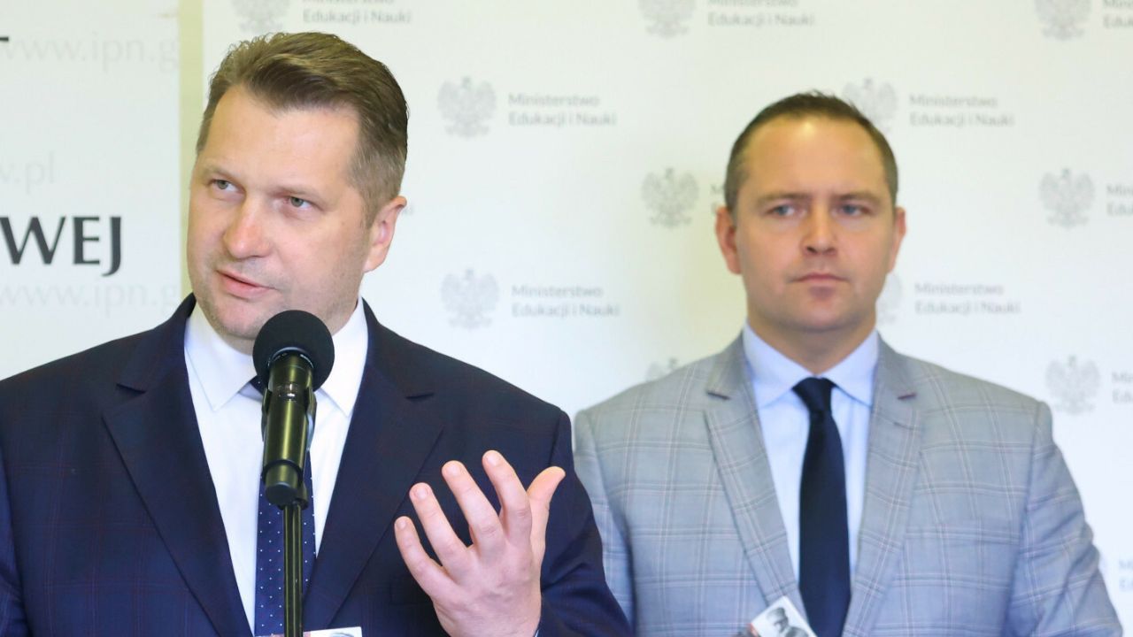 Czarnek, Nawrocki