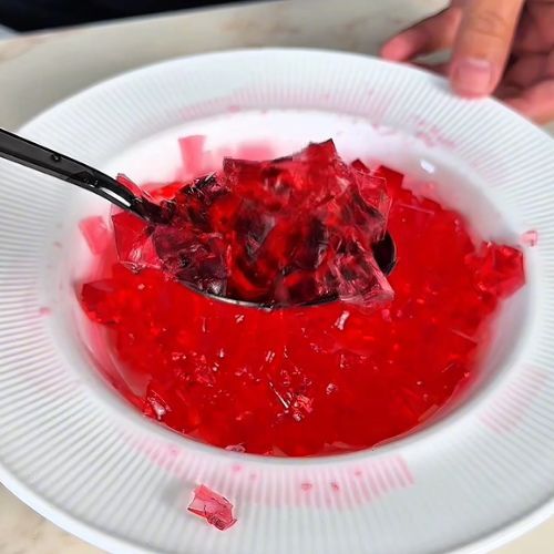 Galaretowiec jak z PRL-u. Szybkie ciasto bez pieczenia