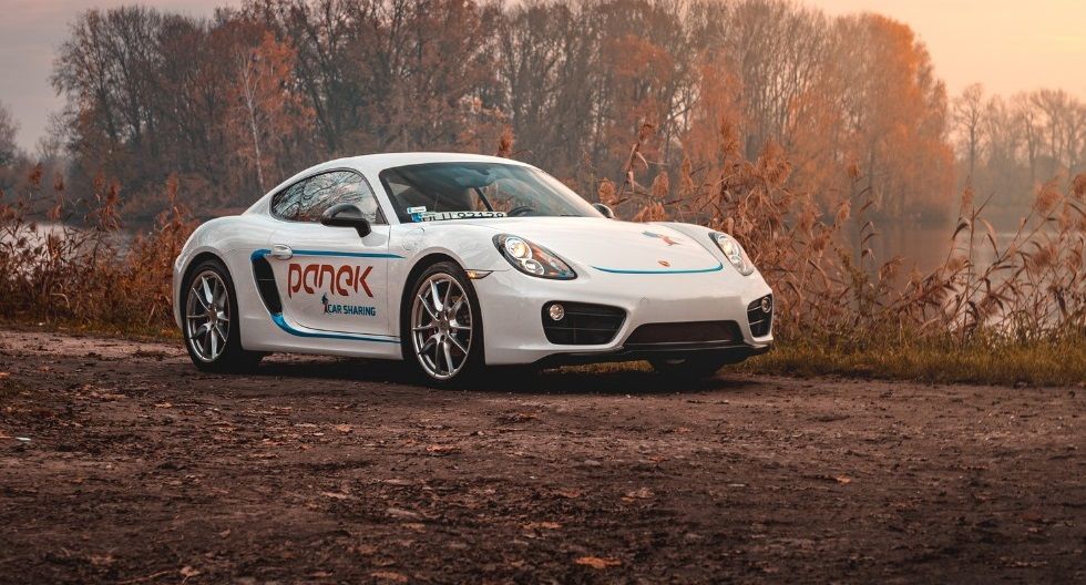 Porsche Cayman z wypożyczalni Panek rozbite