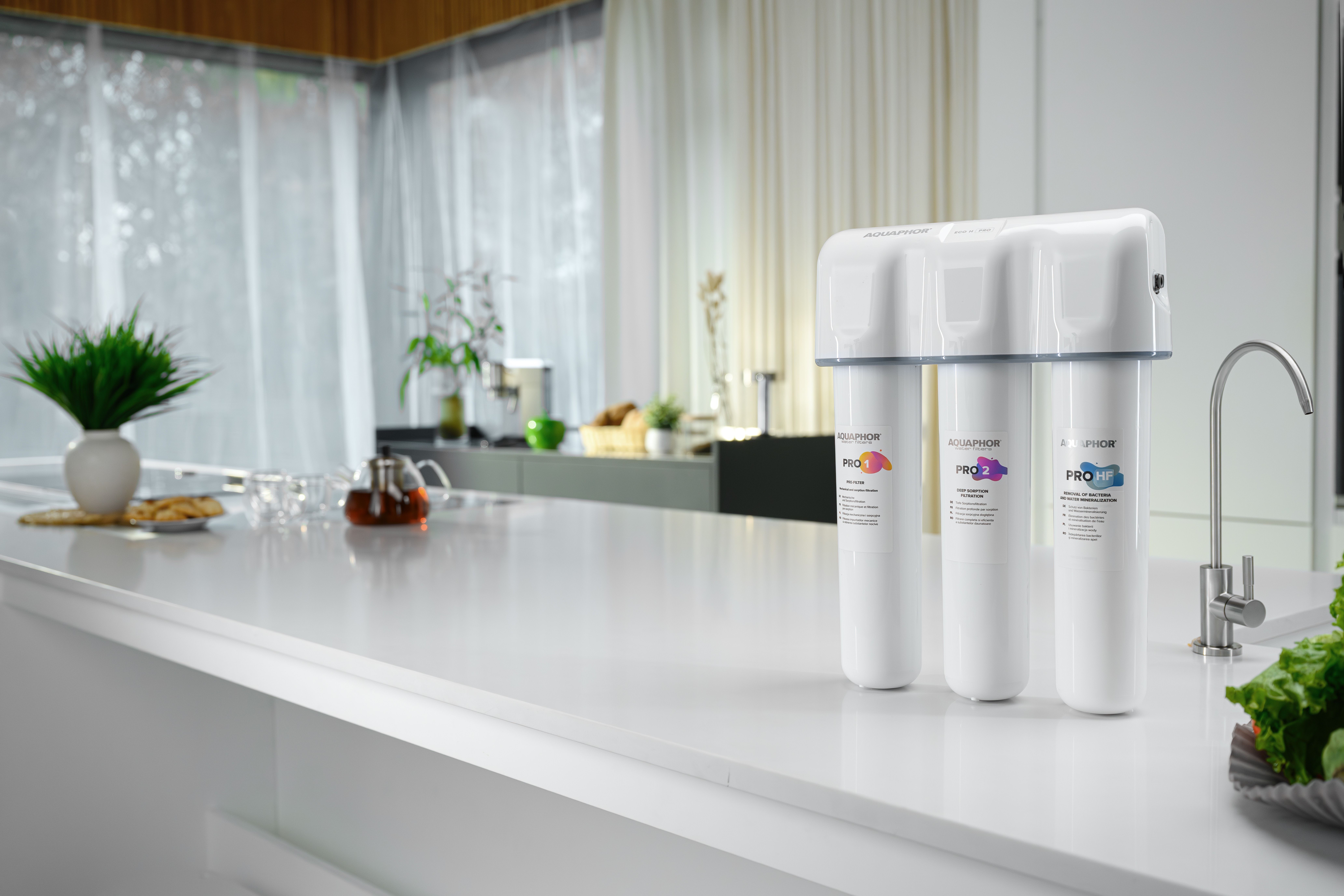 Ten gadżet w kuchni zmienia wszystko. Systemy filtracji wody Aquaphor letnim hitem remontów kuchennych