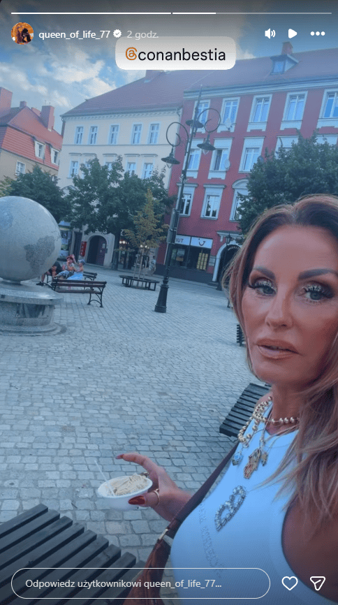 Tak na ulicy zachowywali się Kaźmierska z synem. Wideo