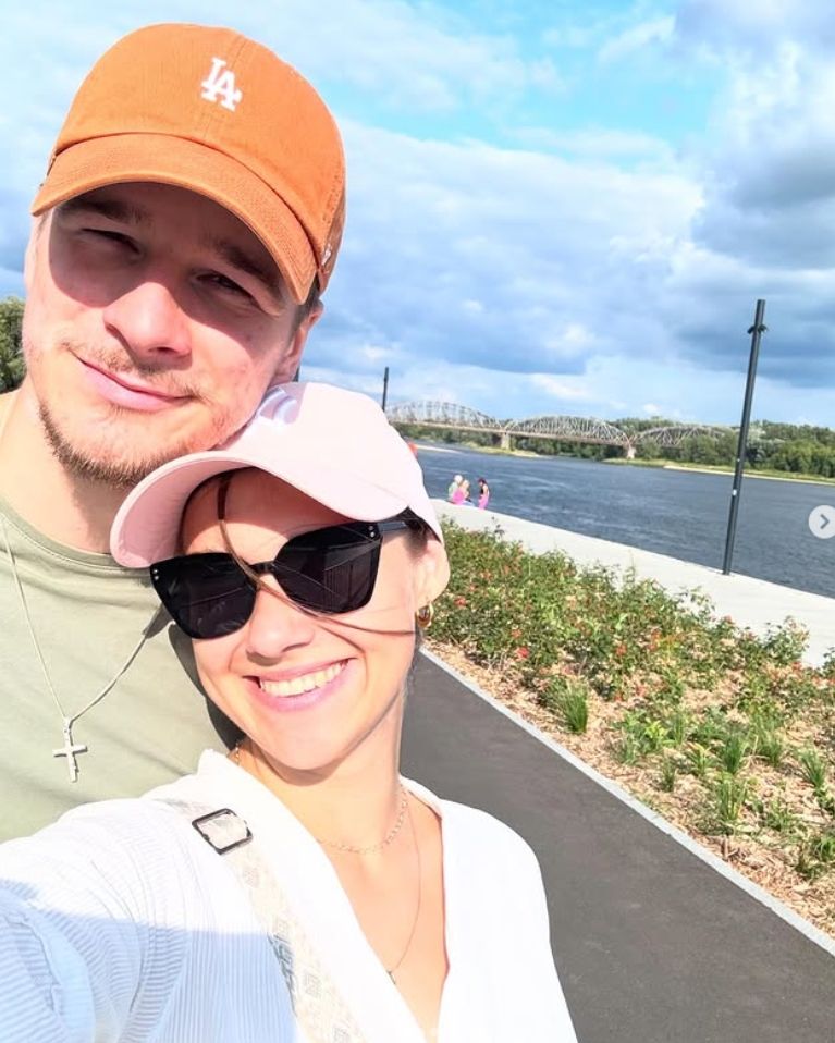 Partnerka Daniela Nawrockiego pokazała ciążowe krągłości. Do sieci trafiła piękna sesja