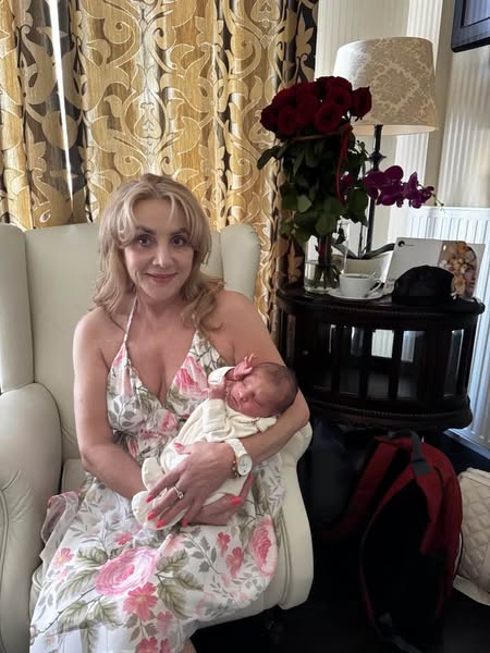 Duma ją rozpiera! Danusia Martyniuk z wnusiem w ramionach nie ukrywa szczęścia