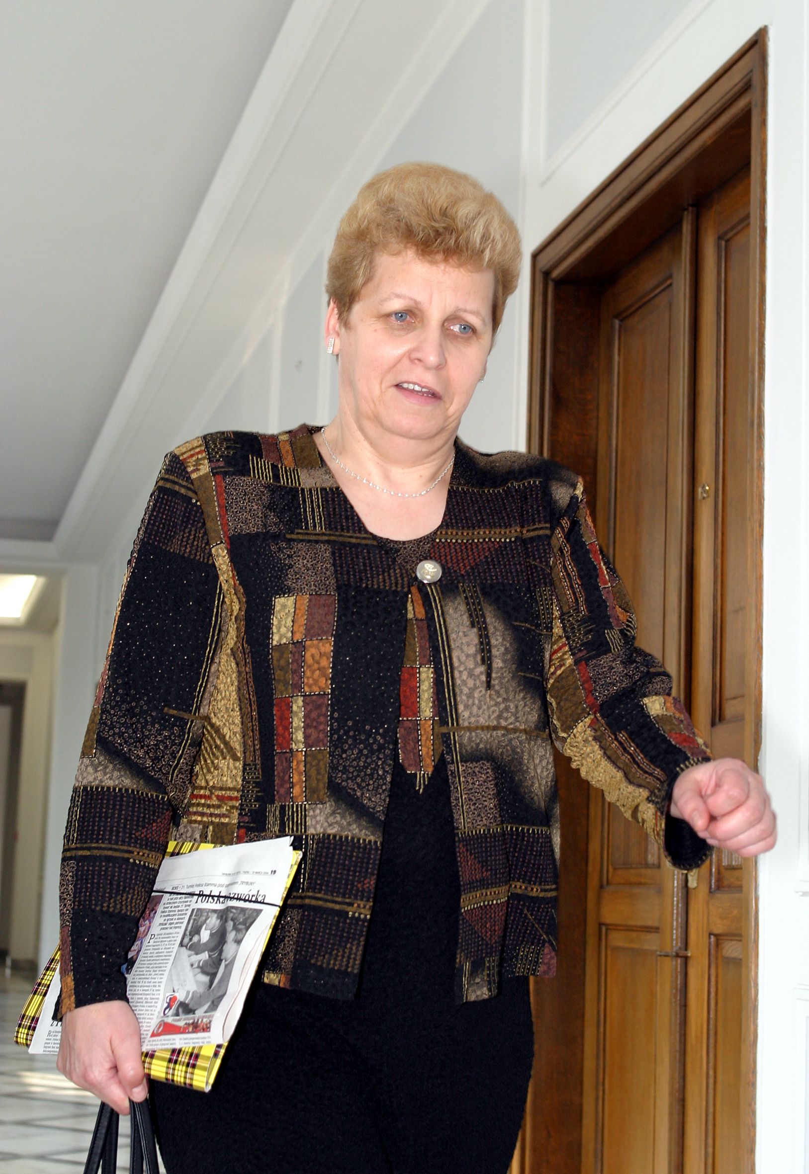 Pamiętacie „aniołka Leppera”? Danuta Hojarska zniknęła z mediów. Dziś jest nie do poznania