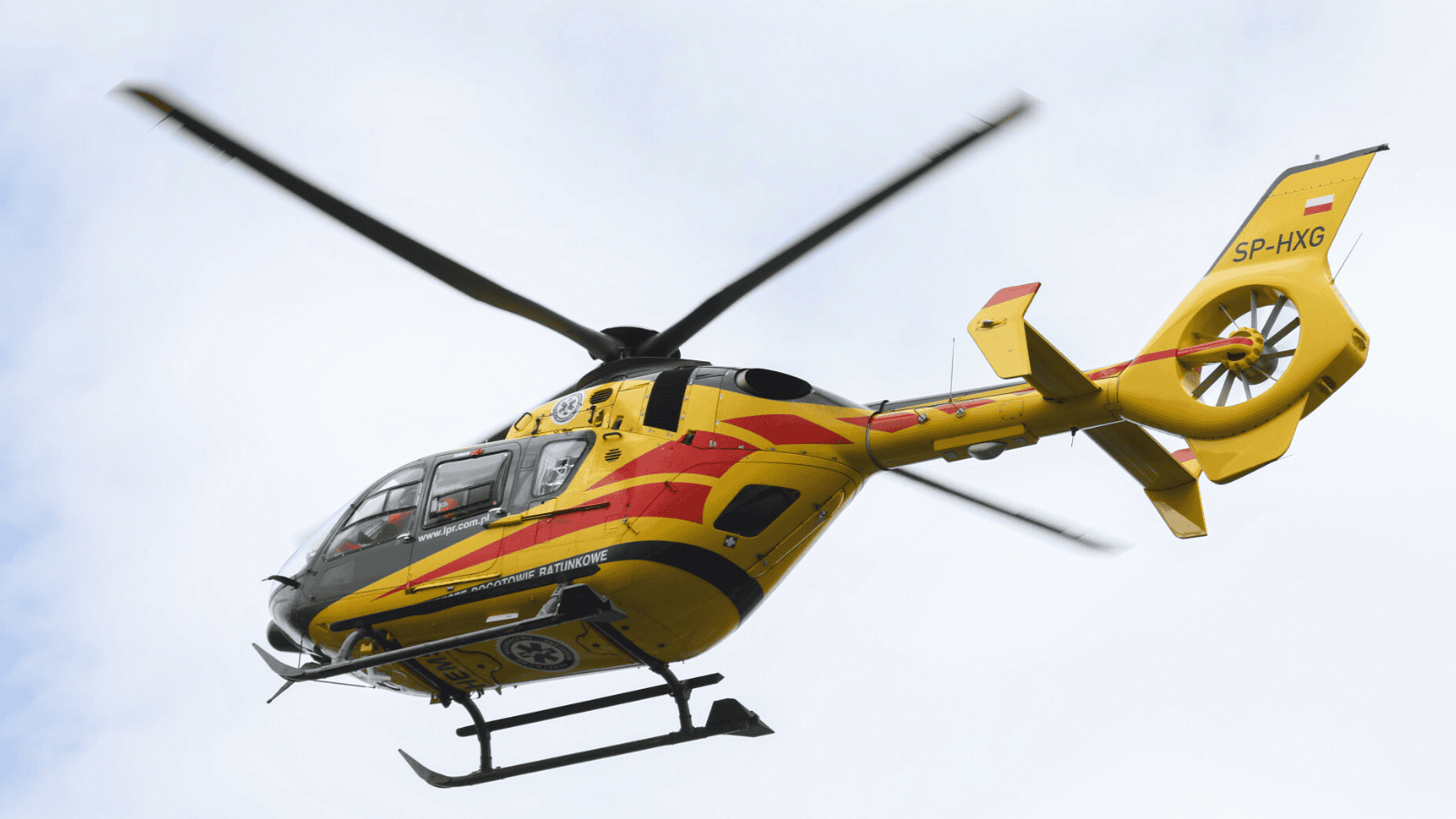 Dramatyczny wypadek w Nowej Rudzie. 4-letni chłopiec wypadł z okna