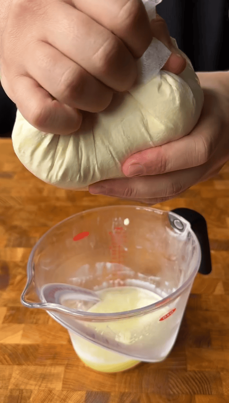 Domowy krem mascarpone - gładki, bogaty i naprawdę do zrobienia w domu