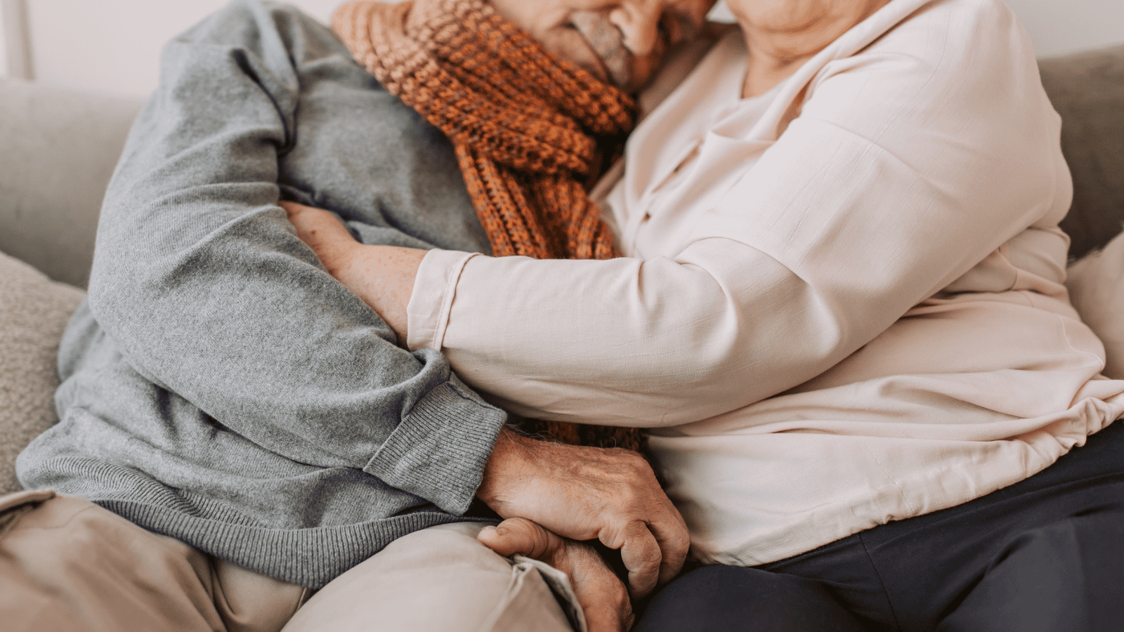 To jeden z pierwszych objawów demencji. Pojawia się w nocy. Zapytaj partnera, czy to robisz